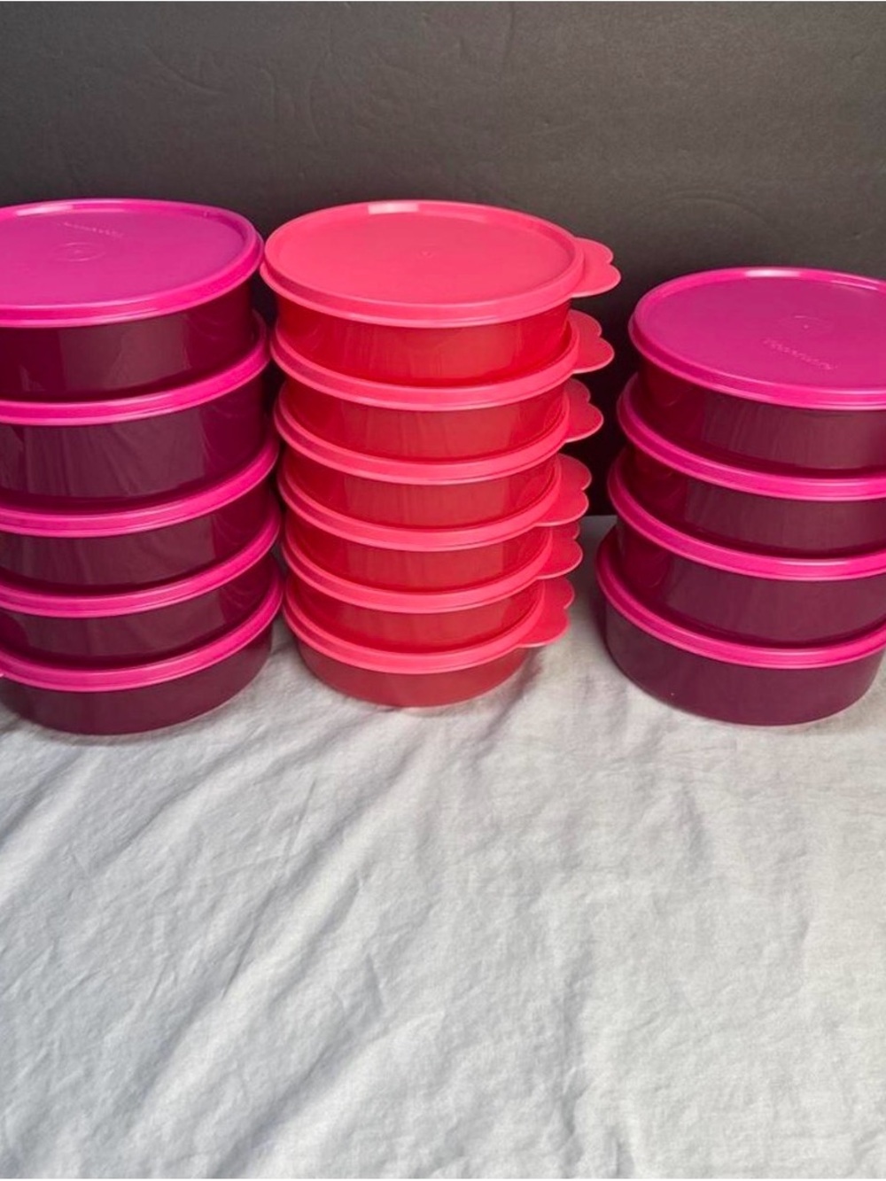New Tupperware Big Wonders Bowl Set 15 Pc shades of pink